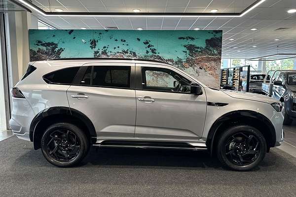 2025 Isuzu MU-X X-TERRAIN