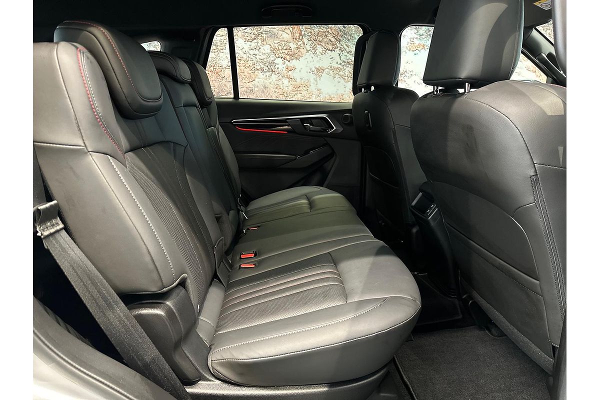 2025 Isuzu MU-X X-TERRAIN