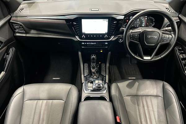 2025 Isuzu MU-X X-TERRAIN