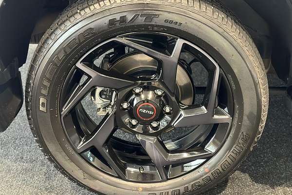 2025 Isuzu MU-X X-TERRAIN