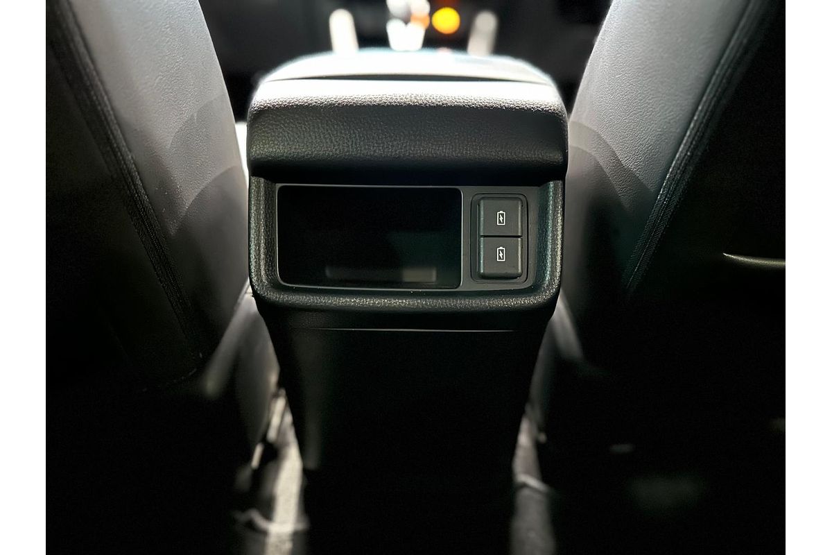 2025 Isuzu MU-X X-TERRAIN