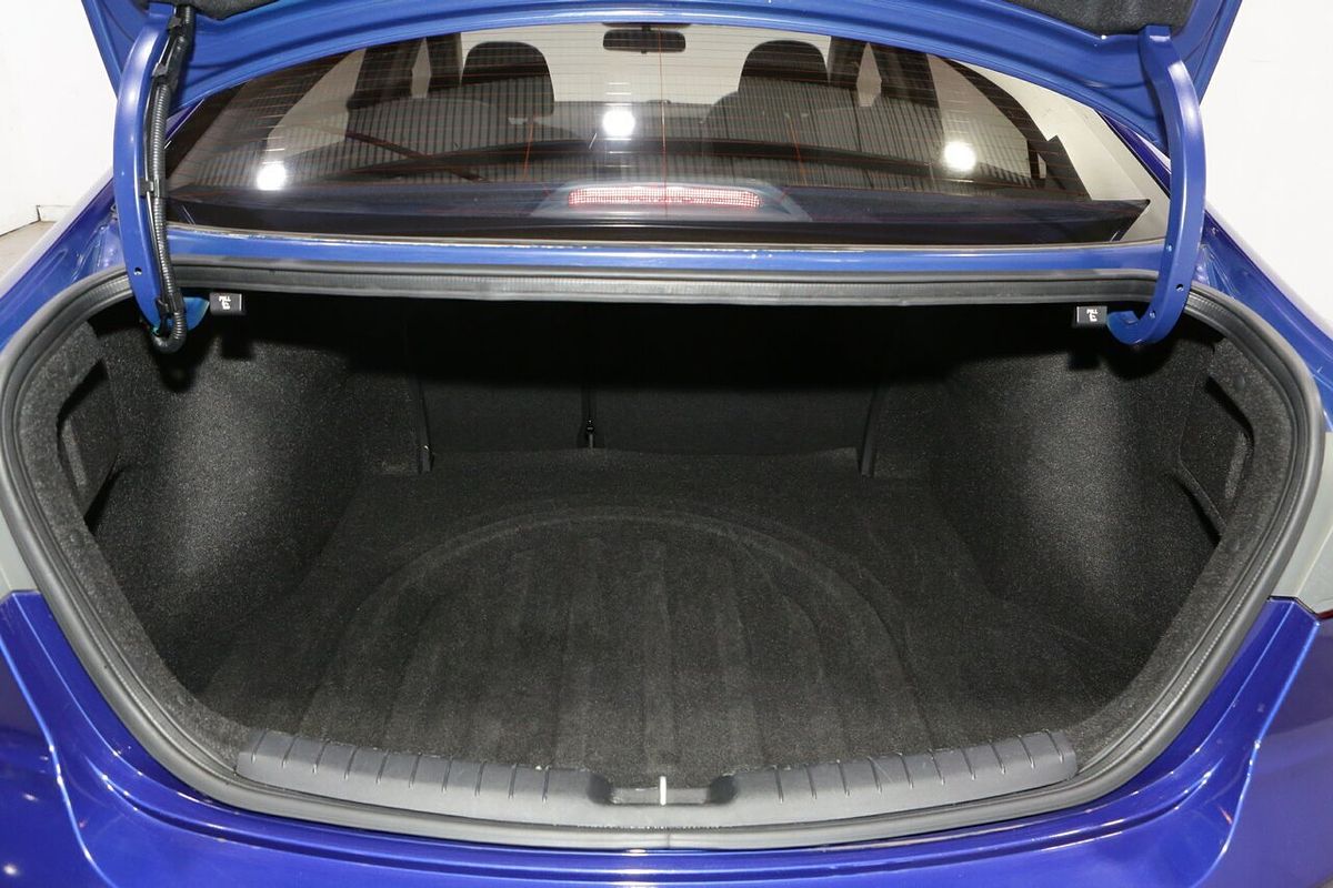 2018 Hyundai Elantra Active AD