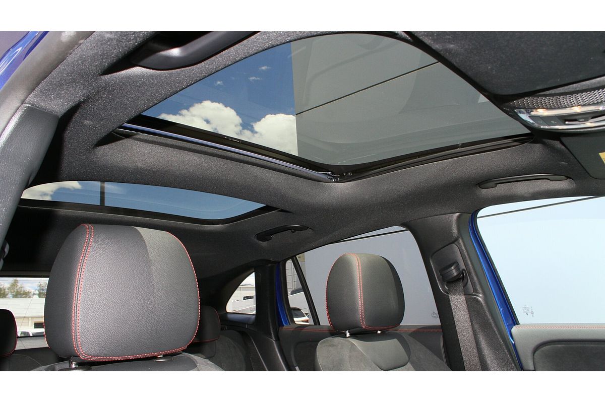 2025 Mercedes-Benz GLA-Class GLA200 H247