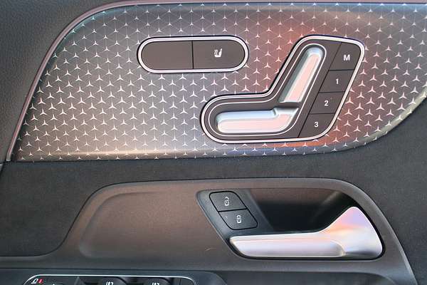 2025 Mercedes-Benz GLA-Class GLA200 H247