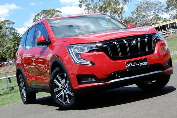 2025 Mahindra XUV700 AX7L