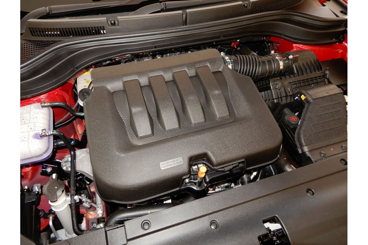 2025 Mahindra XUV700 AX7L