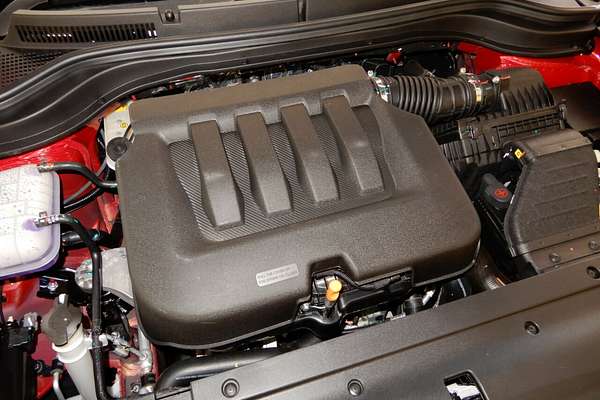 2025 Mahindra XUV700 AX7L