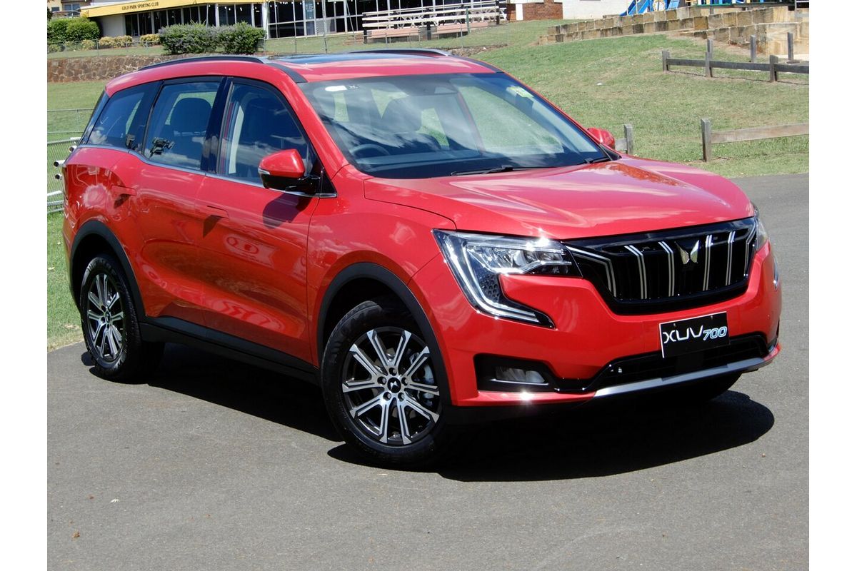2025 Mahindra XUV700 AX7L