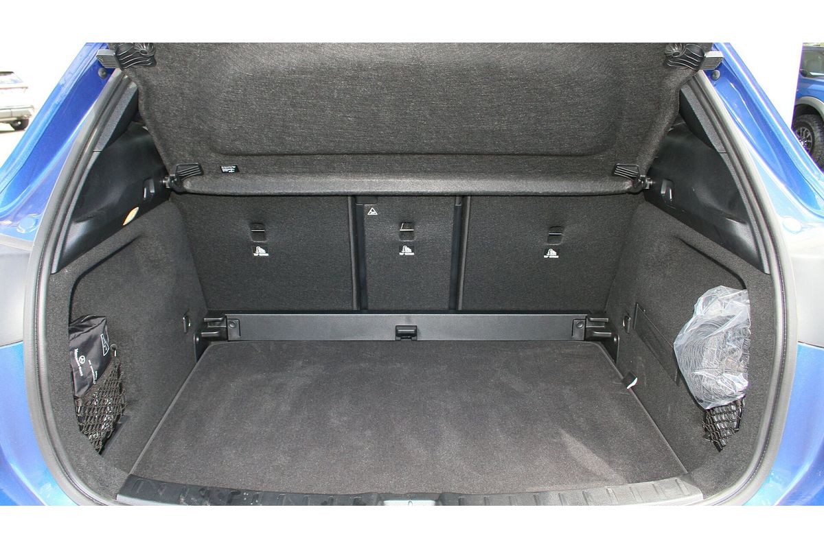 2025 Mercedes-Benz GLA-Class GLA200 H247