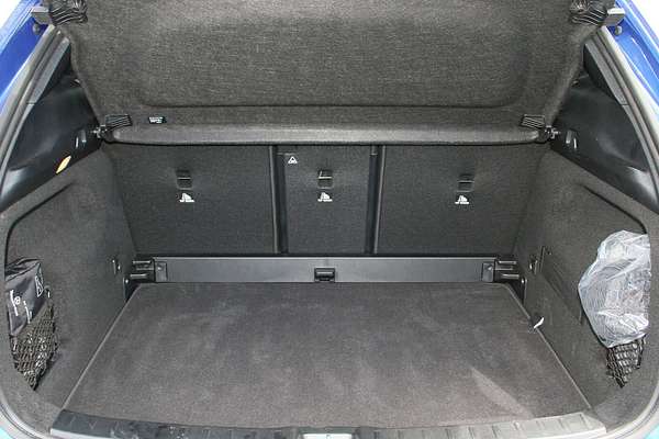 2025 Mercedes-Benz GLA-Class GLA200 H247