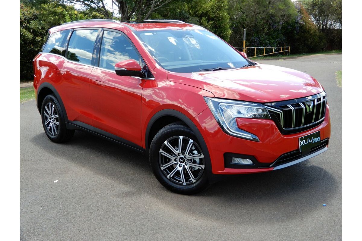 2025 Mahindra XUV700 AX7L