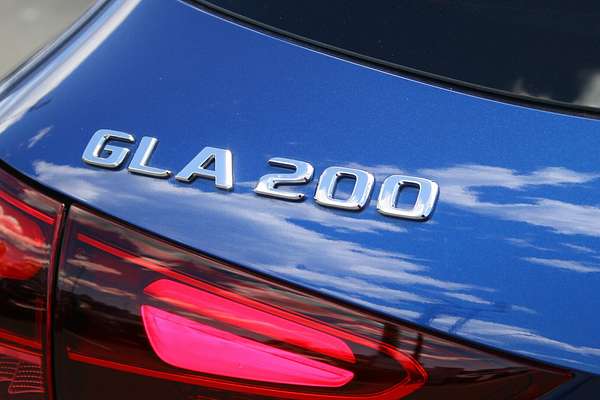 2025 Mercedes-Benz GLA-Class GLA200 H247