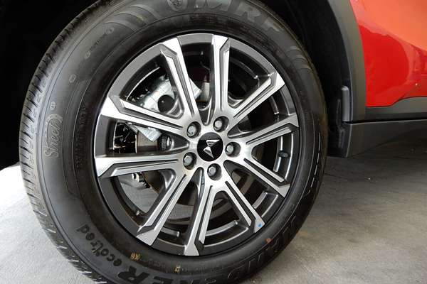 2025 Mahindra XUV700 AX7L