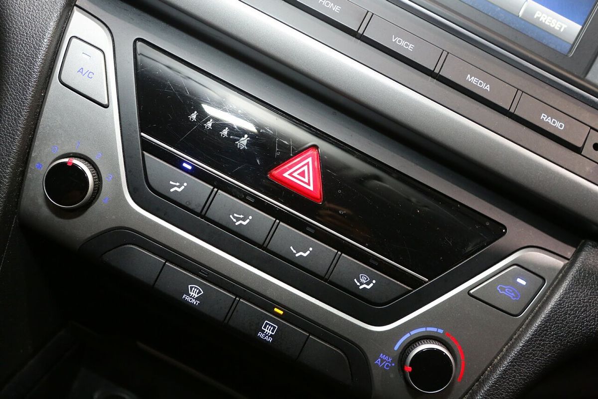 2018 Hyundai Elantra Active AD