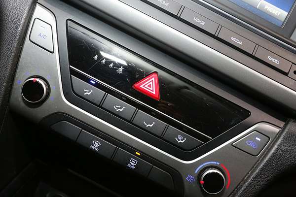 2018 Hyundai Elantra Active AD