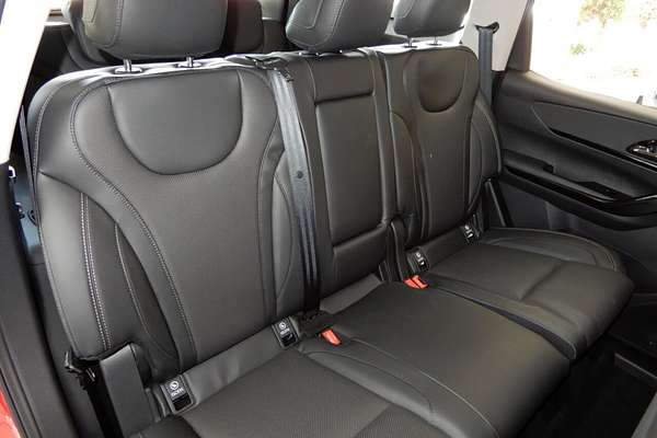 2025 Mahindra XUV700 AX7L