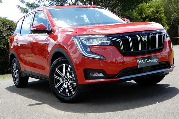 2025 Mahindra XUV700 AX7L