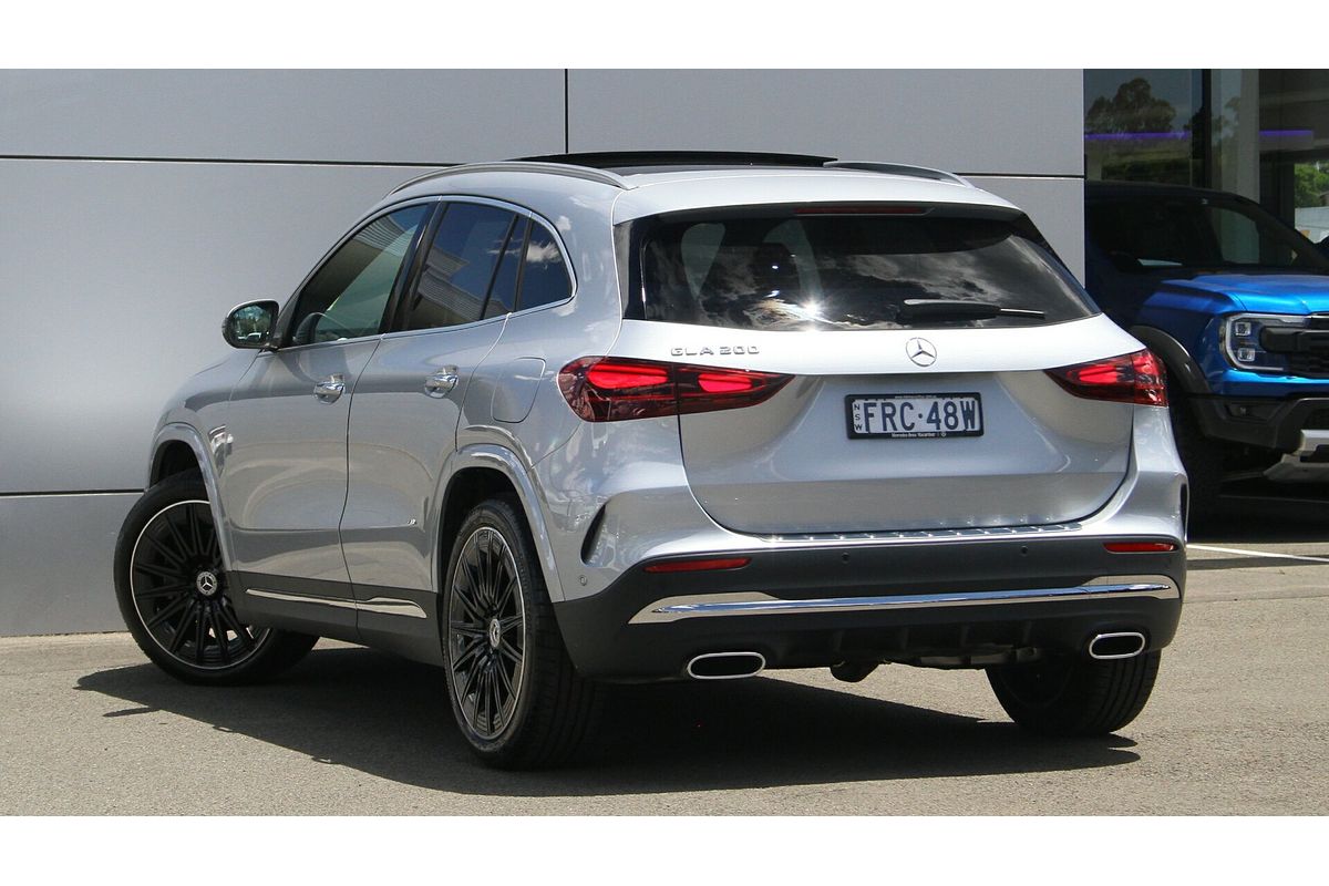 2025 Mercedes-Benz GLA-Class GLA200 H247
