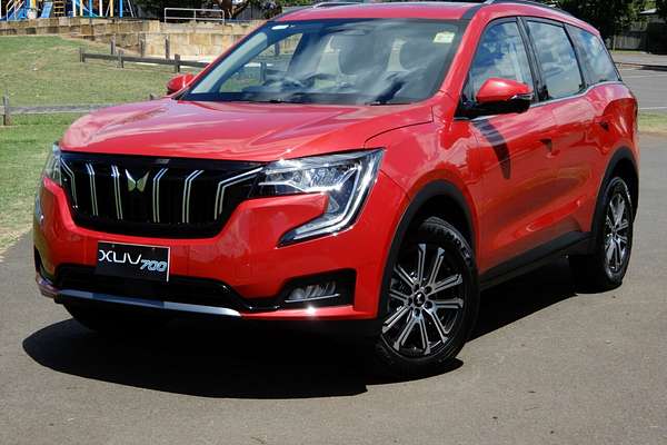 2025 Mahindra XUV700 AX7L