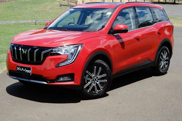 2025 Mahindra XUV700 AX7L