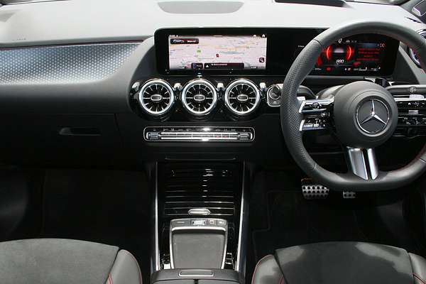 2025 Mercedes-Benz GLA-Class GLA200 H247