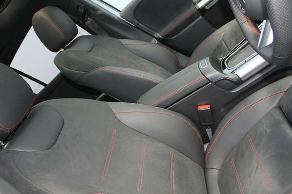 2025 Mercedes-Benz GLA-Class GLA200 H247