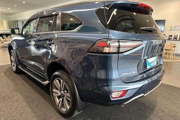 2024 Isuzu MU-X LS-T