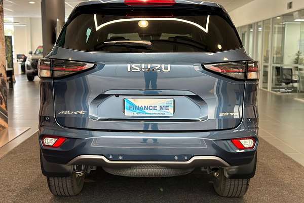2024 Isuzu MU-X LS-T