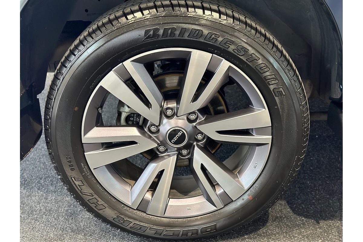 2024 Isuzu MU-X LS-T