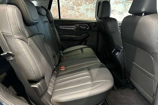 2024 Isuzu MU-X LS-T