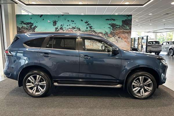 2024 Isuzu MU-X LS-T