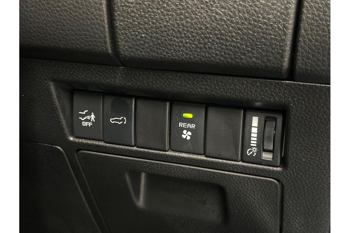 2024 Isuzu MU-X LS-T