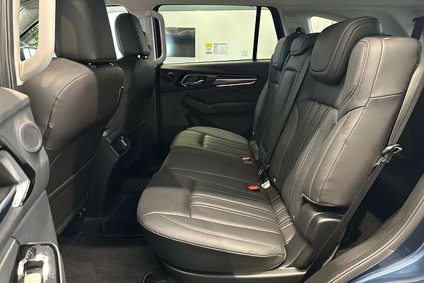 2024 Isuzu MU-X LS-T