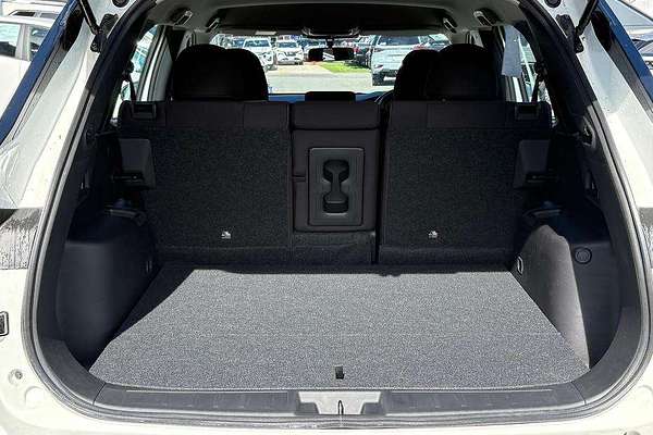 2025 Mitsubishi Outlander ES ZM