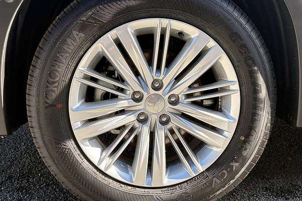 2025 Mitsubishi Outlander ES ZM