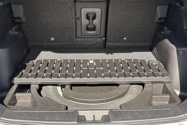 2025 Mitsubishi Outlander ES ZM