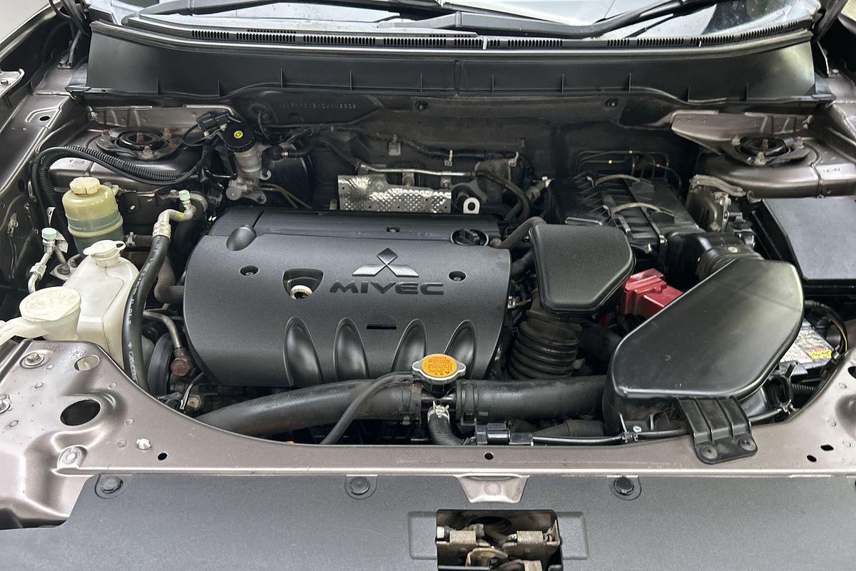 2012 Mitsubishi Outlander XLS ZH