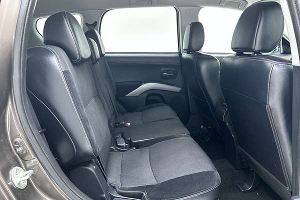 2012 Mitsubishi Outlander XLS ZH