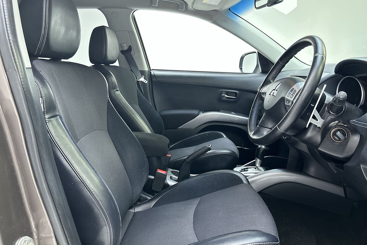 2012 Mitsubishi Outlander XLS ZH