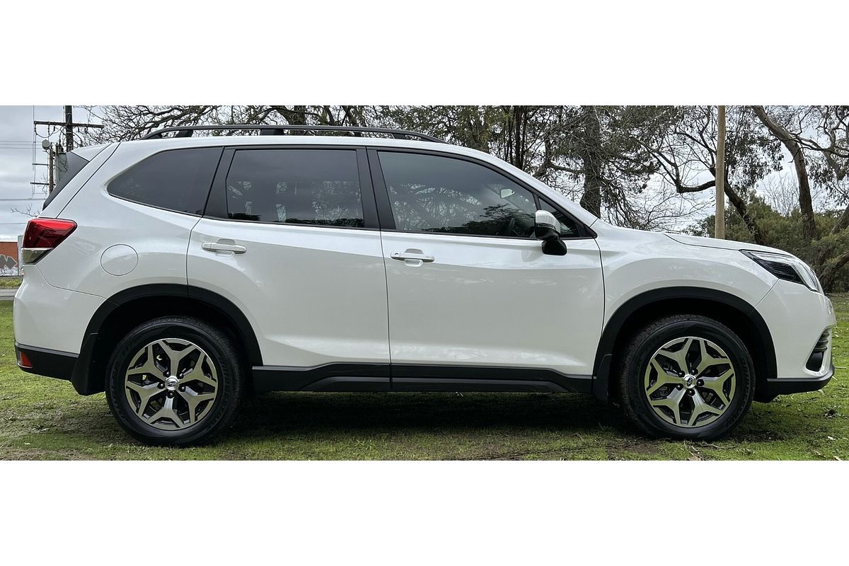 2022 Subaru Forester 2.5i S5