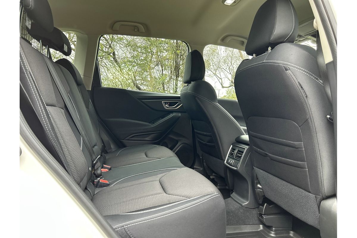 2022 Subaru Forester 2.5i S5