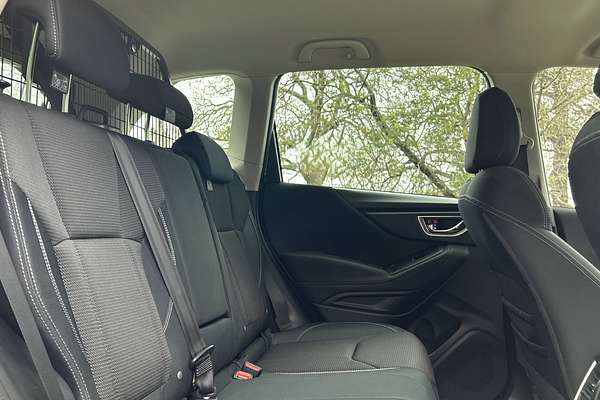 2022 Subaru Forester 2.5i S5