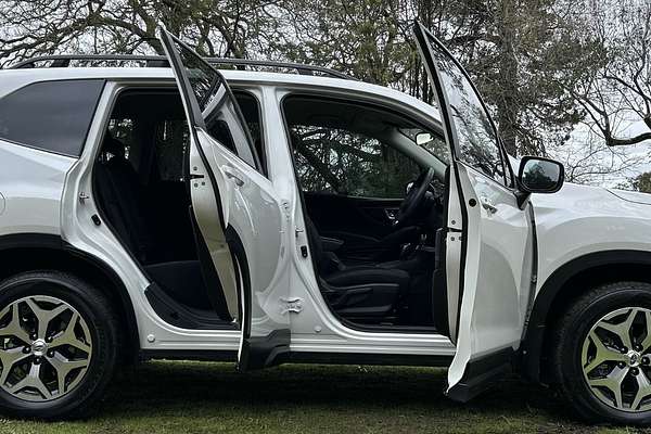 2022 Subaru Forester 2.5i S5