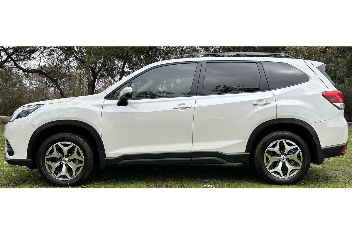 2022 Subaru Forester 2.5i S5