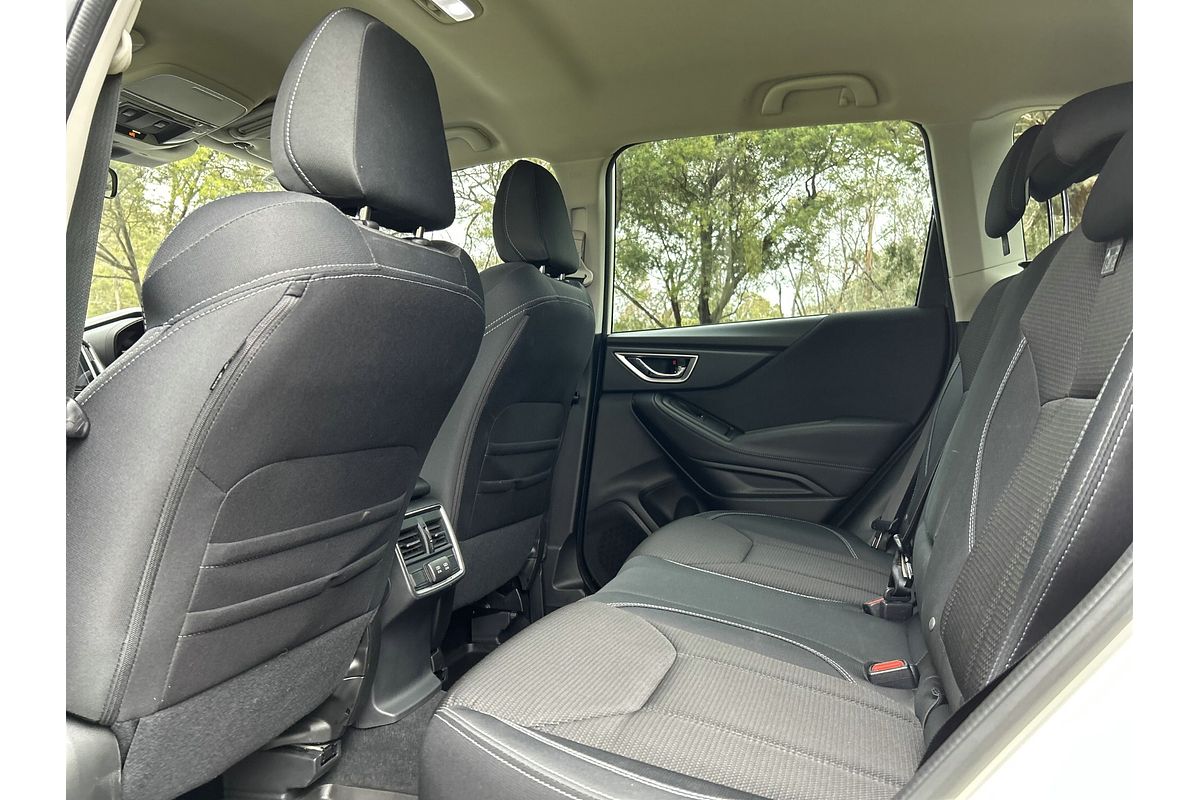 2022 Subaru Forester 2.5i S5