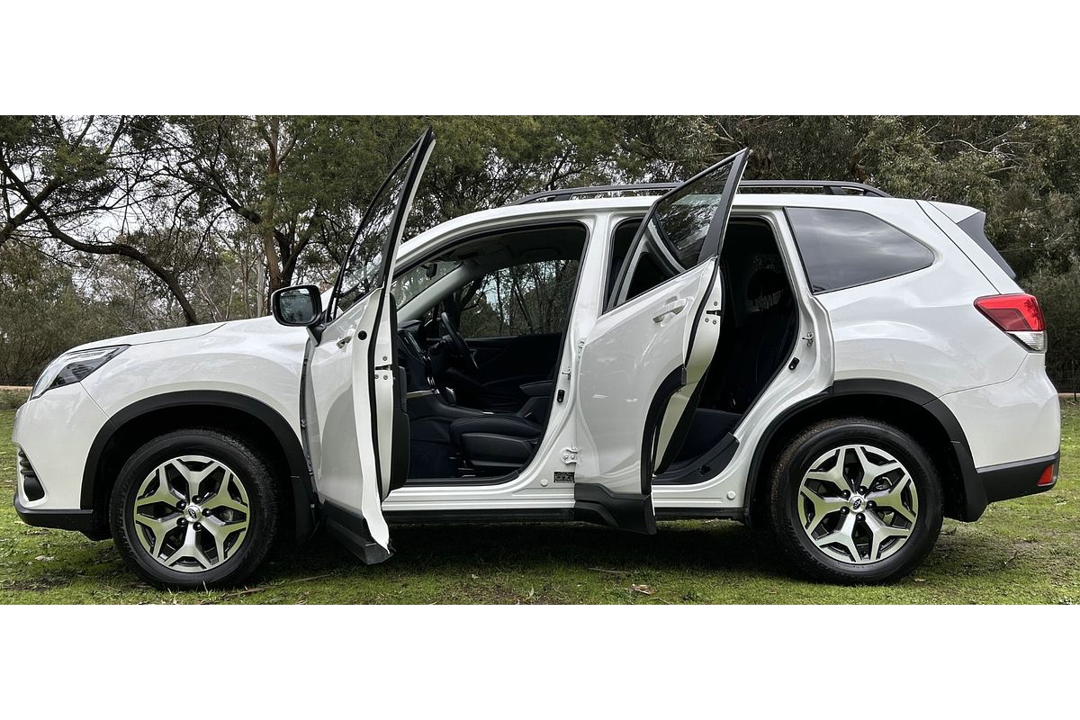 2022 Subaru Forester 2.5i S5