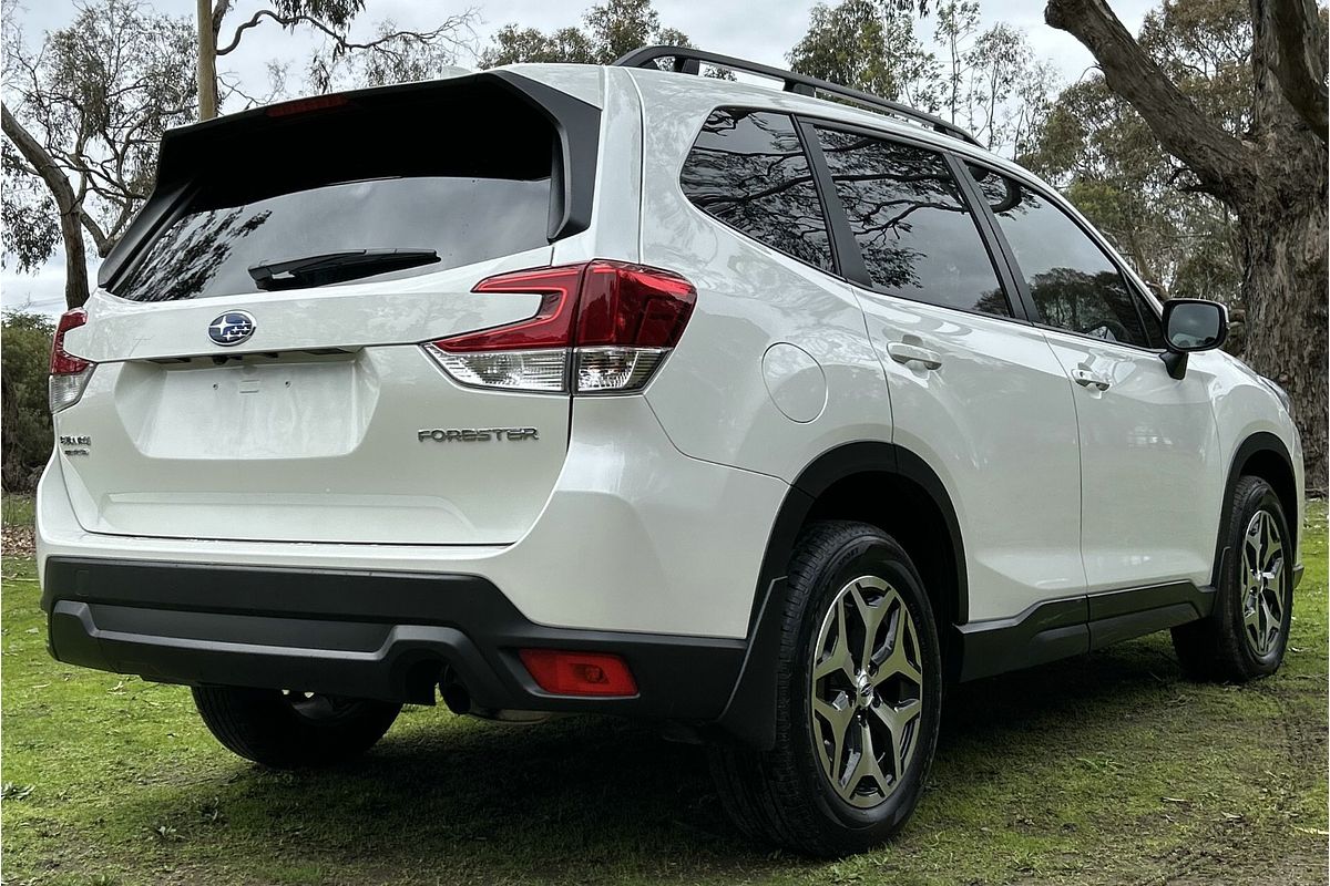 2022 Subaru Forester 2.5i S5