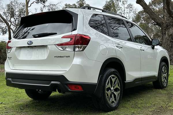 2022 Subaru Forester 2.5i S5