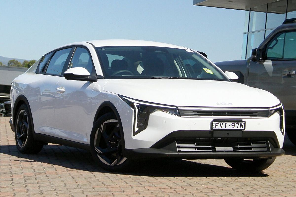 2025 Kia K4 Sport CL4m