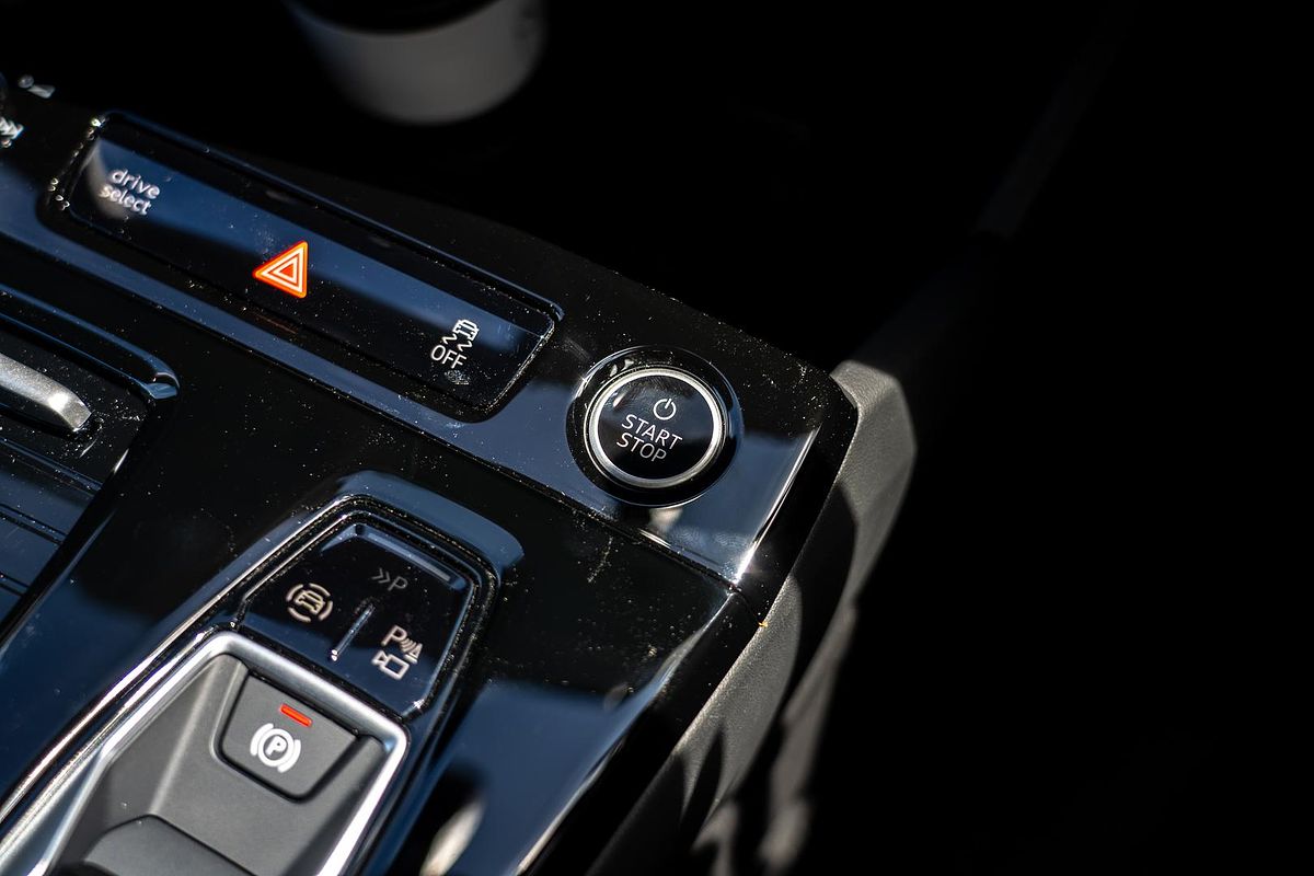 2025 Audi Q6 e-tron GF